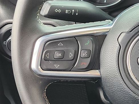 Used 2023 Jeep Wrangler Sahara image 34