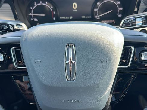 Used 2021 Lincoln Corsair AWD w/ Premium Package image 30