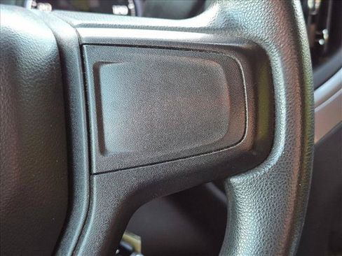 Used 2021 Chevrolet Silverado 1500 Custom RWD image 5