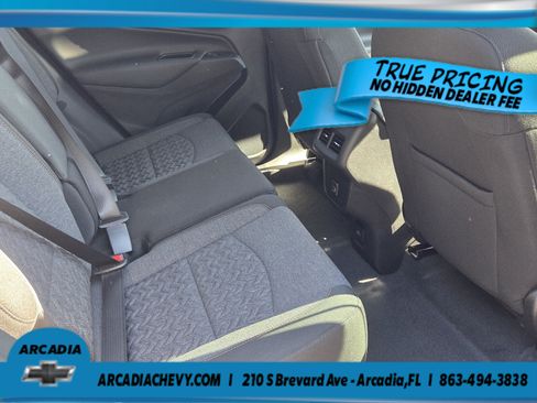 Used 2024 Chevrolet Equinox LT FWD image 10