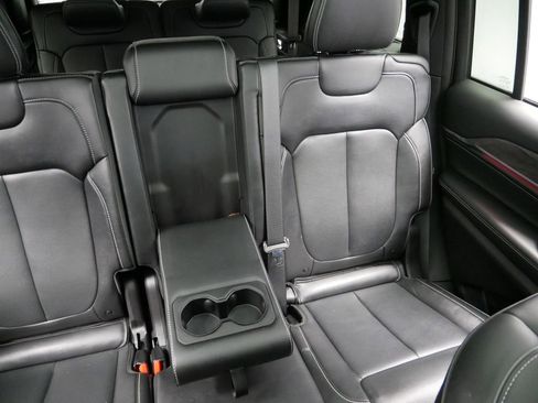 Certified 2024 Jeep Grand Cherokee L Overland w/ Trailer Tow Package image 27