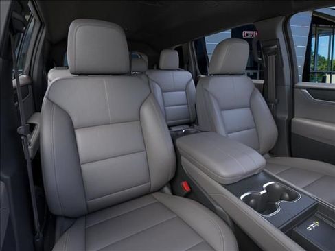 New 2026 GMC Acadia Elevation FWD image 16