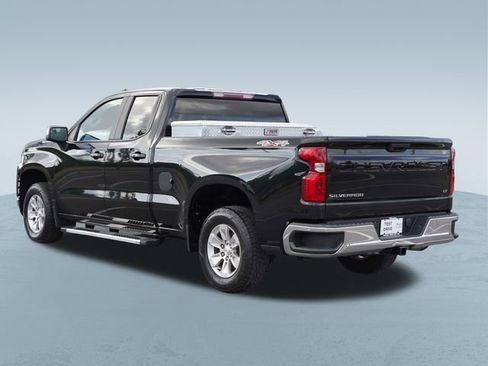 Used 2020 Chevrolet Silverado 1500 LT AWD/4WD image 5