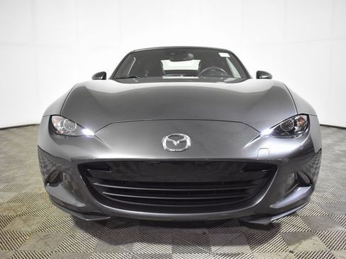 Used 2019 MAZDA MX-5 Miata RF Grand Touring image 2