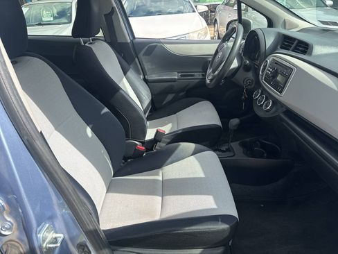 Used 2012 Toyota Yaris LE FWD image 10