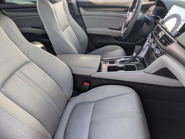 Certified 2018 Honda Accord EX image 9