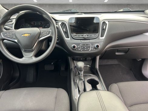 Used 2024 Chevrolet Malibu LT image 16