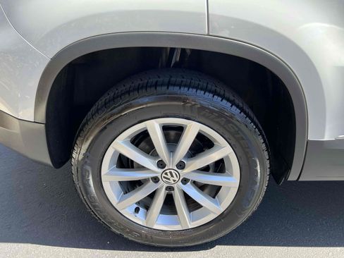 Used 2017 Volkswagen Tiguan Wolfsburg Edition FWD image 77