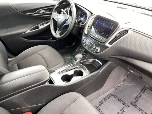 Used 2024 Chevrolet Malibu LT FWD image 9