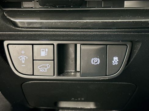 Used 2022 Kia EV6 Wind image 17