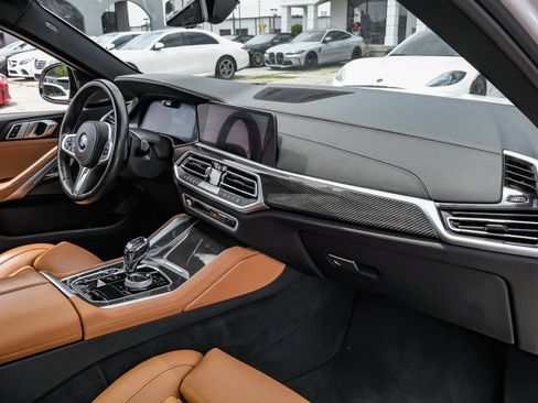 Used 2021 BMW X6 M50i w/ Executive Package AWD/4WD image 9