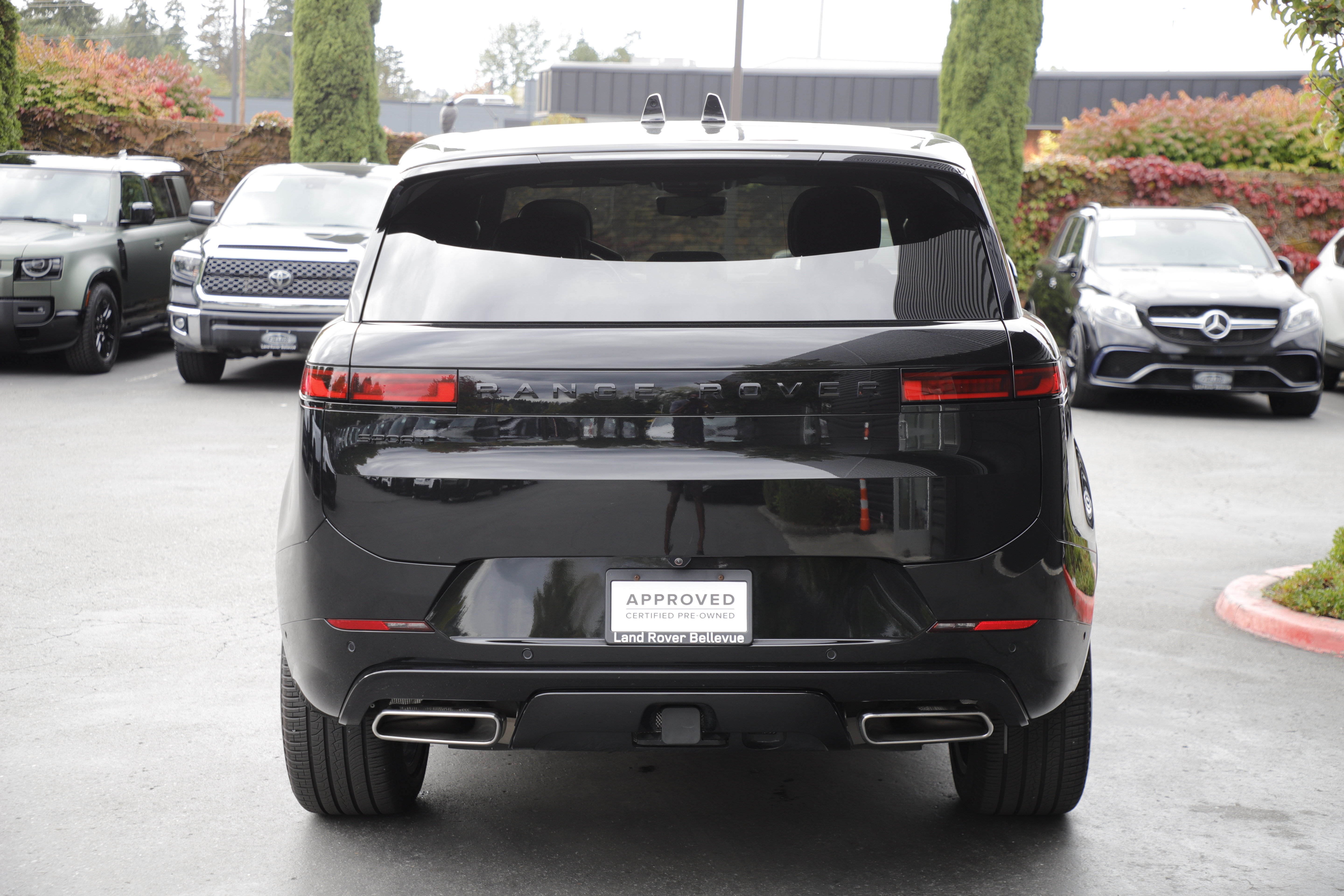 Certified 2025 Land Rover Range Rover Sport Dynamic SE AWD/4WD image 6