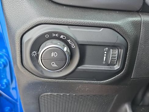 Used 2023 Jeep Gladiator Sport AWD/4WD image 27