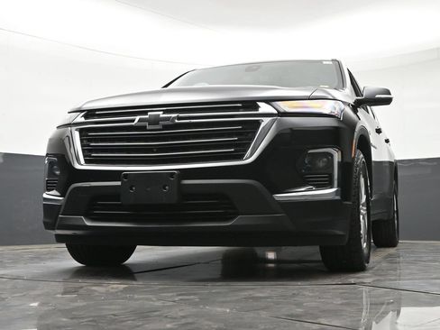 Certified 2023 Chevrolet Traverse LT w/ Rear Camera Mirror Package AWD/4WD image 31