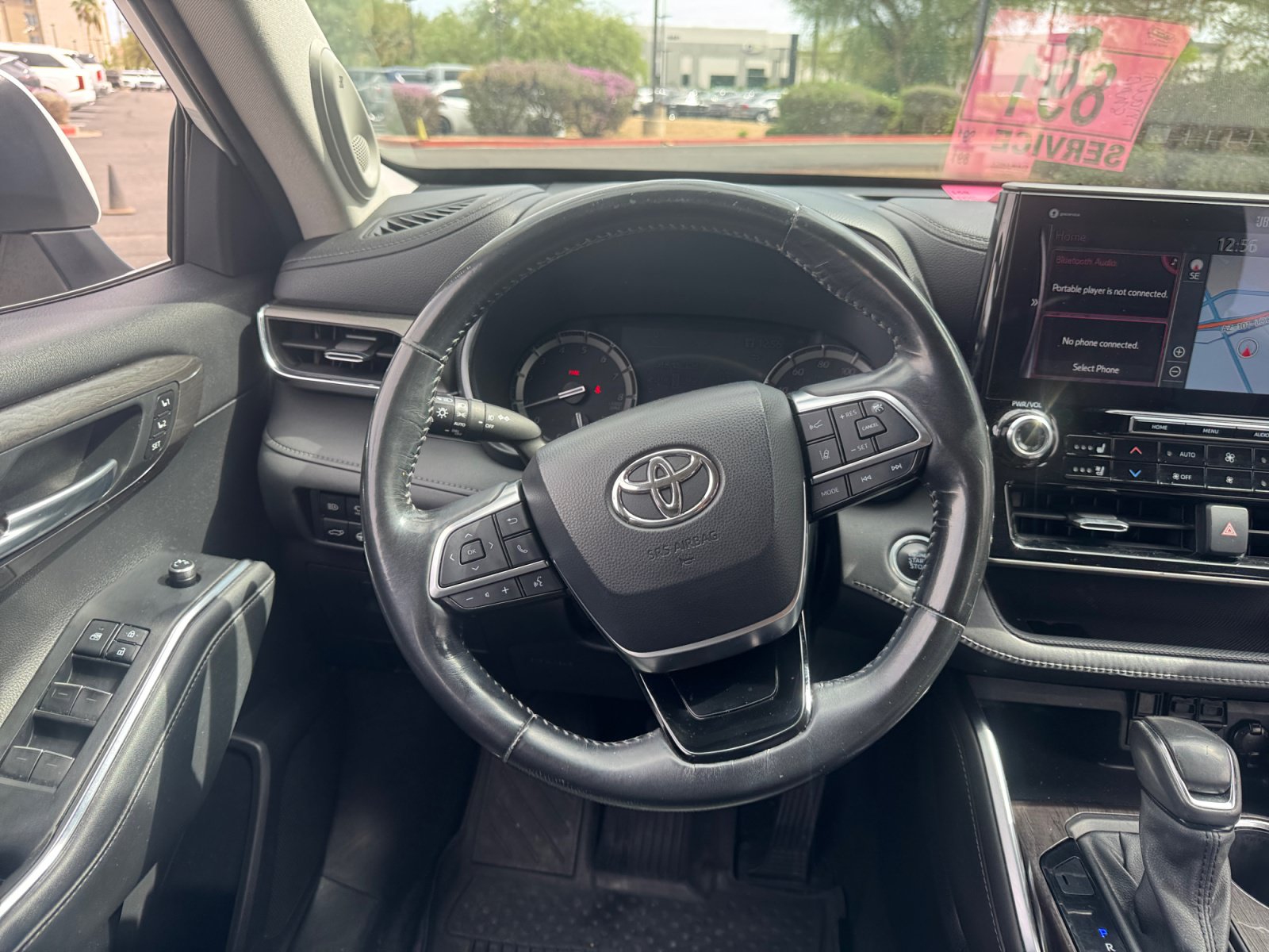 Used 2021 Toyota Highlander Limited FWD image 9