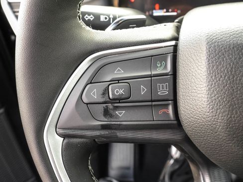 New 2025 Jeep Grand Cherokee Laredo X w/ Luxury Tech Group I image 24