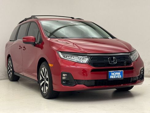 Certified 2026 Honda Odyssey EX-L image 4