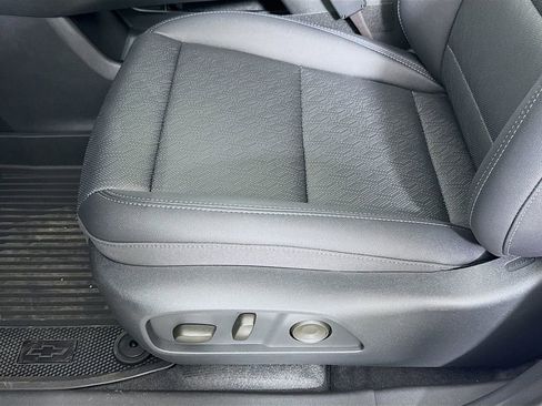 New 2026 Chevrolet Equinox LT w/ Convenience Package II AWD/4WD image 19