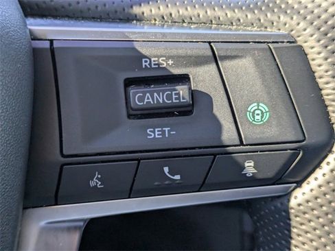 Used 2024 Mitsubishi Outlander SE image 25