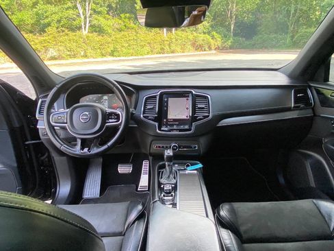Used 2019 Volvo XC90 T5 R-Design w/ Protection Package Premier FWD image 42