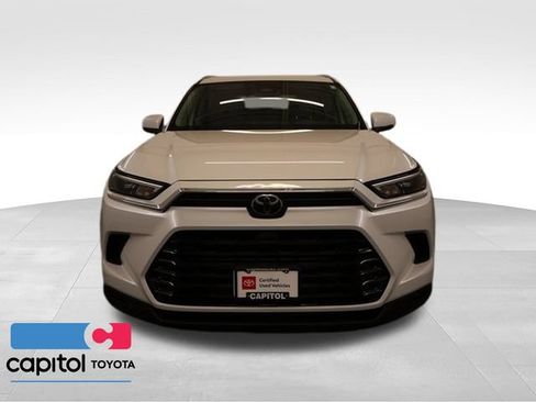 Certified 2024 Toyota Grand Highlander AWD image 7
