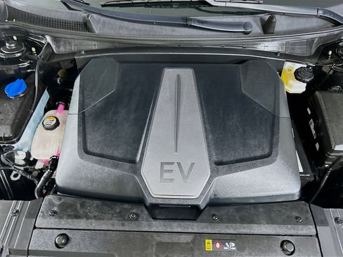 Used 2023 Kia EV6 GT-Line w/ GT-Line White Seat Package RWD image 33