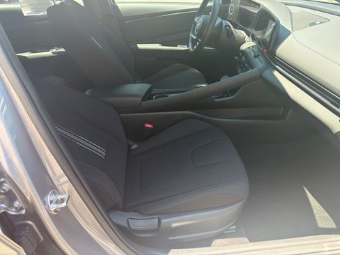 Certified 2026 Hyundai Elantra SEL FWD image 14