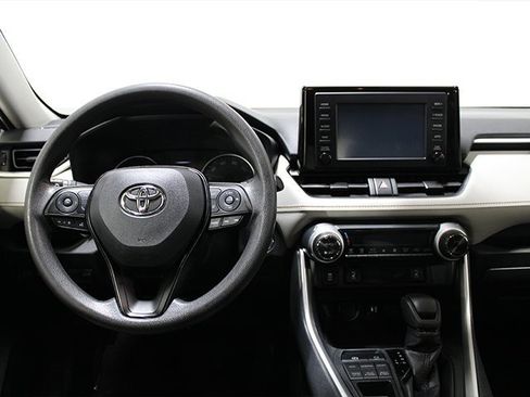 Certified 2019 Toyota RAV4 XLE w/ Convenience Package image 13