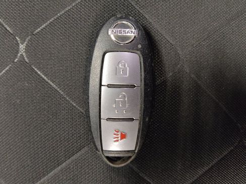 Used 2019 Nissan Kicks S FWD image 32