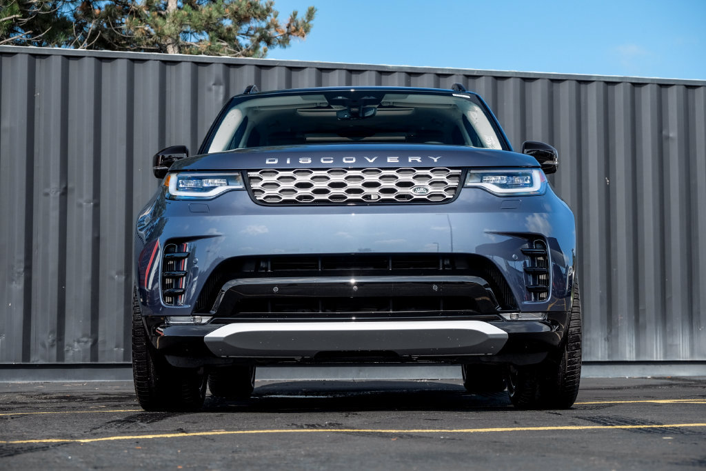 New 2026 Land Rover Discovery Limited Edition AWD/4WD image 5