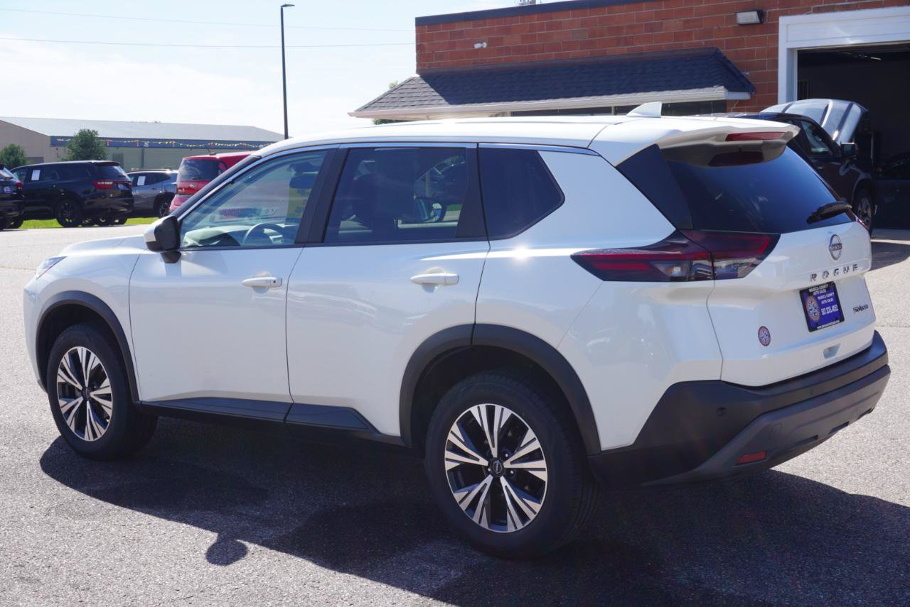 Used 2023 Nissan Rogue SV AWD/4WD image 3