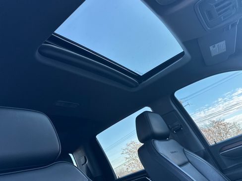 Used 2024 GMC Sierra 3500 Denali w/ Denali Reserve Package image 19