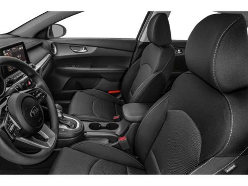 Used 2020 Kia Forte LXS FWD image 12