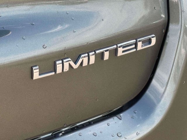 Used 2019 Jeep Compass Limited AWD/4WD image 11