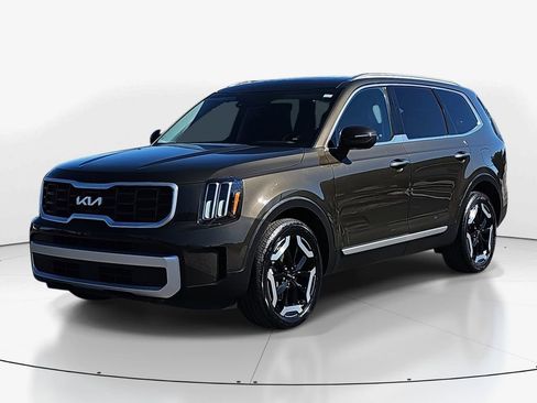 Used 2023 Kia Telluride S w/ S Sunroof Package image 9