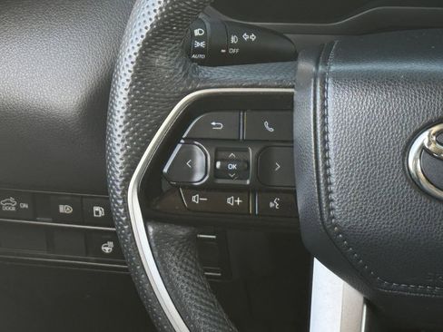 Used 2024 Toyota Tundra Limited image 16