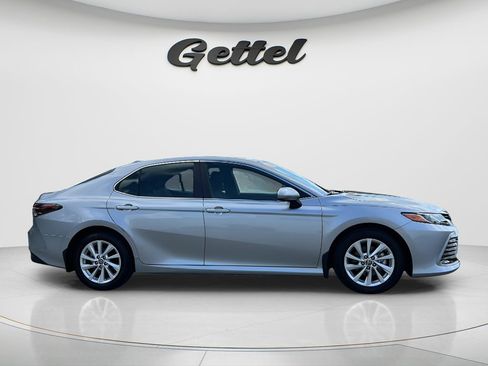Used 2024 Toyota Camry LE FWD image 4