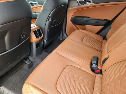 New 2026 Kia Sportage X-Line AWD/4WD image 9