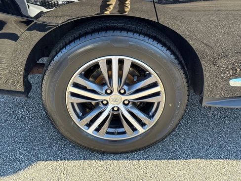 Used 2019 INFINITI QX60 Luxe w/ Essential Package image 17