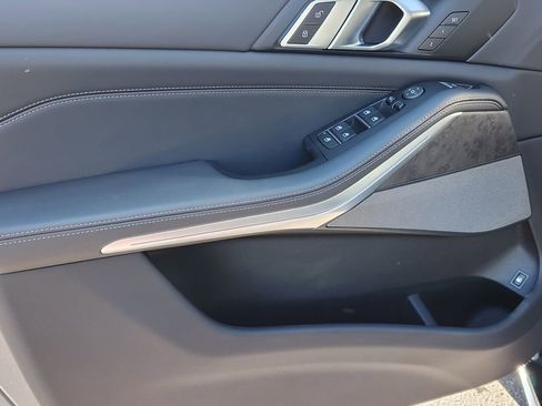 New 2026 BMW X5 xDrive50e w/ Premium Package image 8