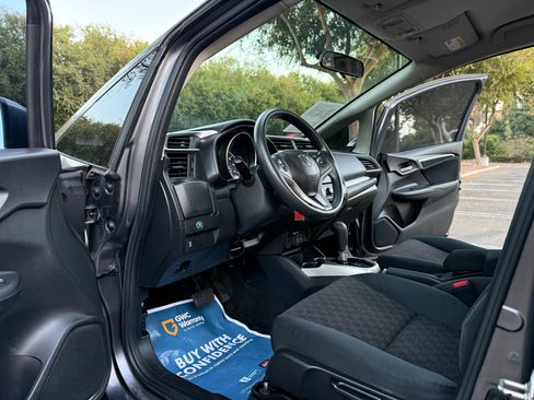 Used 2017 Honda Fit LX image 9