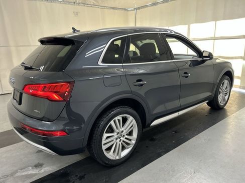 Used 2020 Audi Q5 2.0T Premium Plus w/ Premium Plus Package image 2