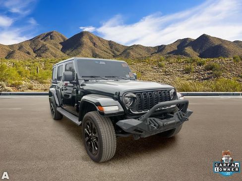 Used 2024 Jeep Wrangler Unlimited Sahara w/ Technology Group image 5