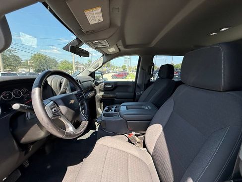 Used 2021 Chevrolet Silverado 1500 LT w/ Fleet Comfort Package AWD/4WD image 13