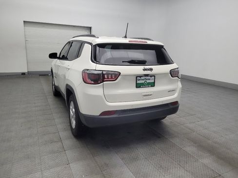 Used 2018 Jeep Compass Sport w/ Tech Group FWD image 5