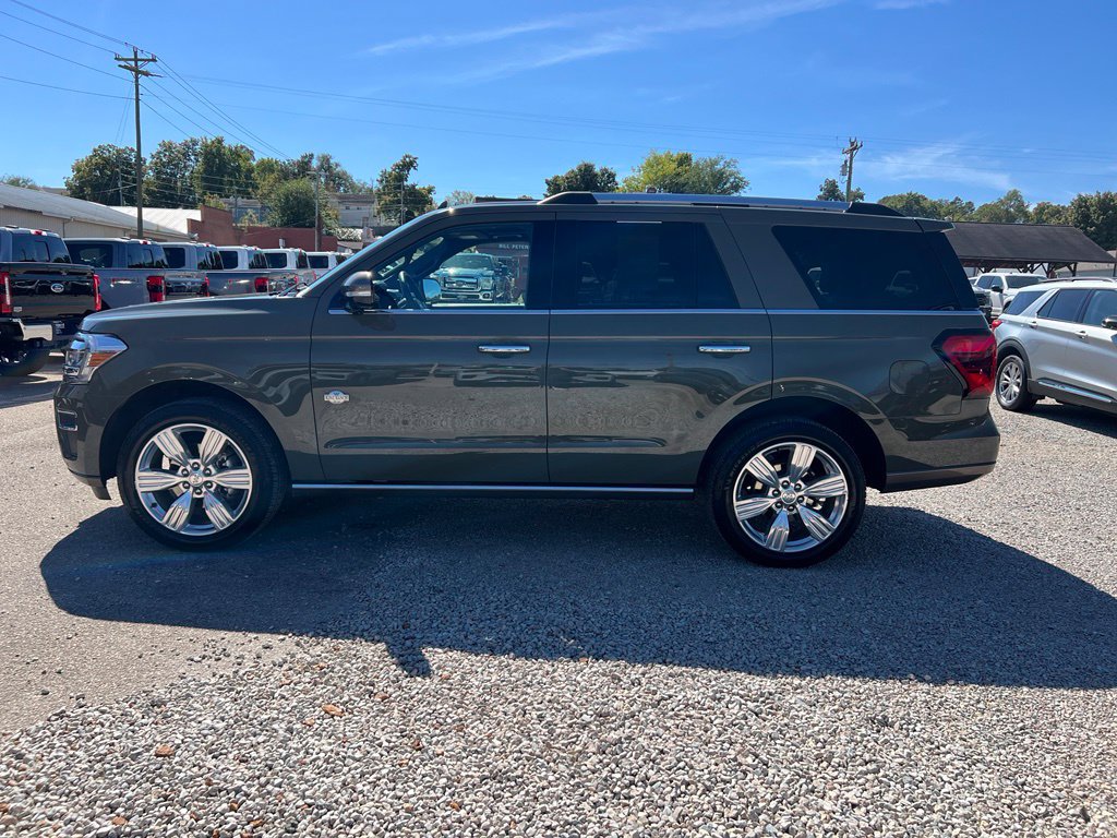 Used 2024 Ford Expedition King Ranch AWD/4WD image 5