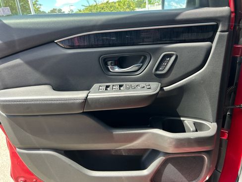 Used 2023 Honda Pilot Elite image 17