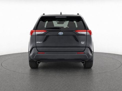 Used 2025 Toyota RAV4 XLE AWD/4WD image 3