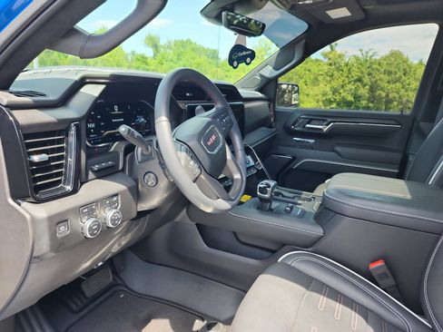 Certified 2023 GMC Sierra 1500 AT4X AWD/4WD image 17