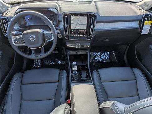 New 2026 Volvo XC40 B5 Ultra w/ Climate Package AWD/4WD image 16